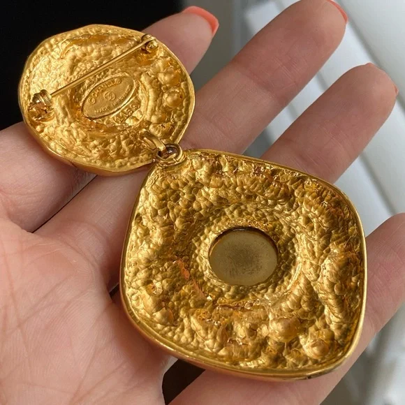 Chanel Rare Blue Gripoxi Dangle Diamond Brooch - Picture 6 of 6